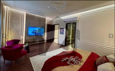 Bedroom Apartment with 600 Sq. Ft. Terrace – For Rent - Clifton Block 2
